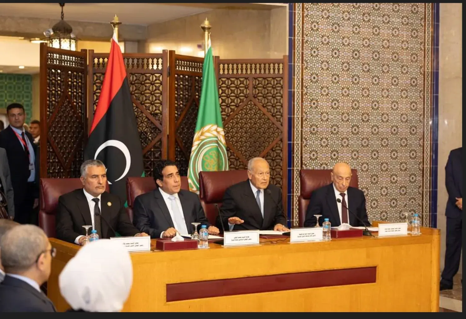 أمين الجامعة العربية أحمد أبو الغيط يتوسط صالح والمنفي وتكالة في اجتماع سابق بمقر الجامعة بالقاهرة مارس 2024 (مجلس الدولة)