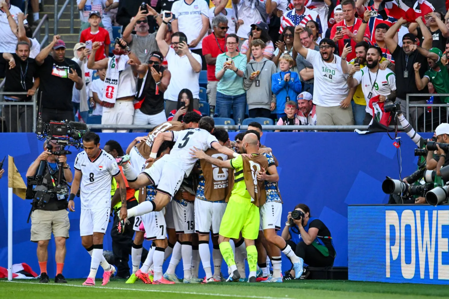 المنتخب العراقي حظي بإشادة لافتة في الصحافة الفرنسية (د.ب.أ)