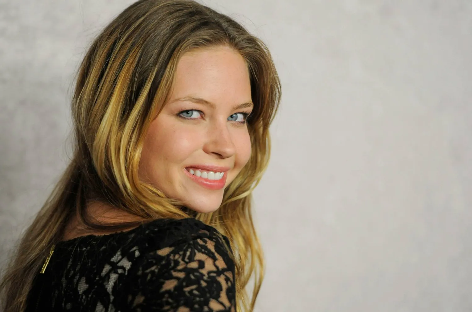 FILE - Actor Daveigh Chase poses at the Season 5 premiere of HBO series "Big Love," in Los Angeles on Jan. 12, 2011. (AP Photo/Chris Pizzello, File)