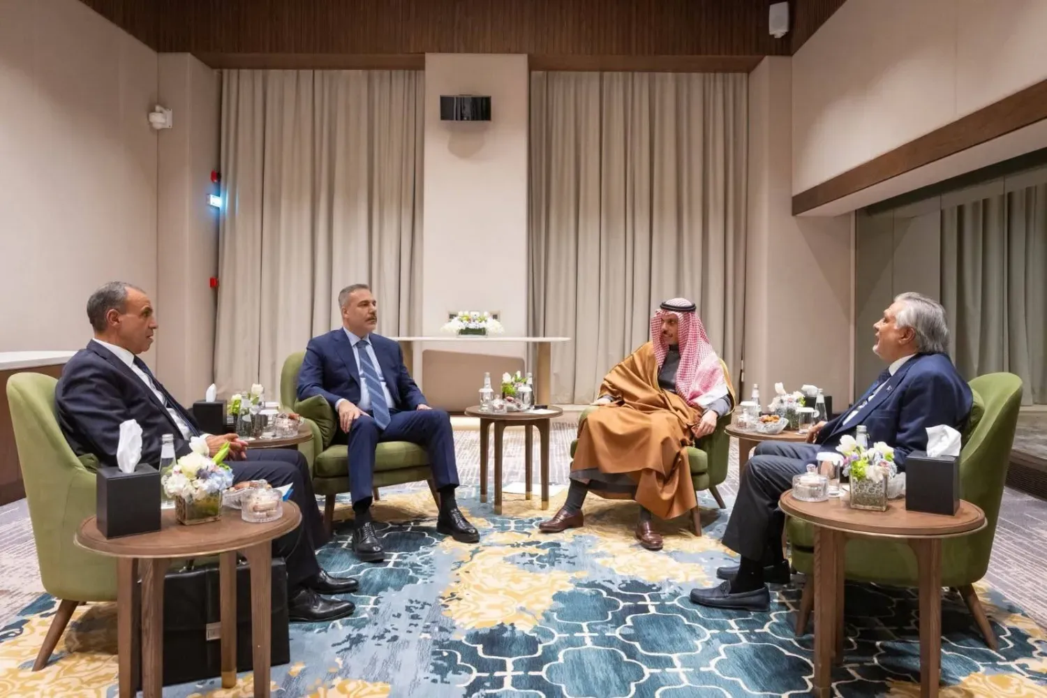 Suudi Arabistan, Mısır, Pakistan ve Katar dışişleri bakanları, 20 Mart'ta Riyad'da düzenlenen dörtlü toplantıda bir arada. (Mısır Dışişleri Bakanlığı)