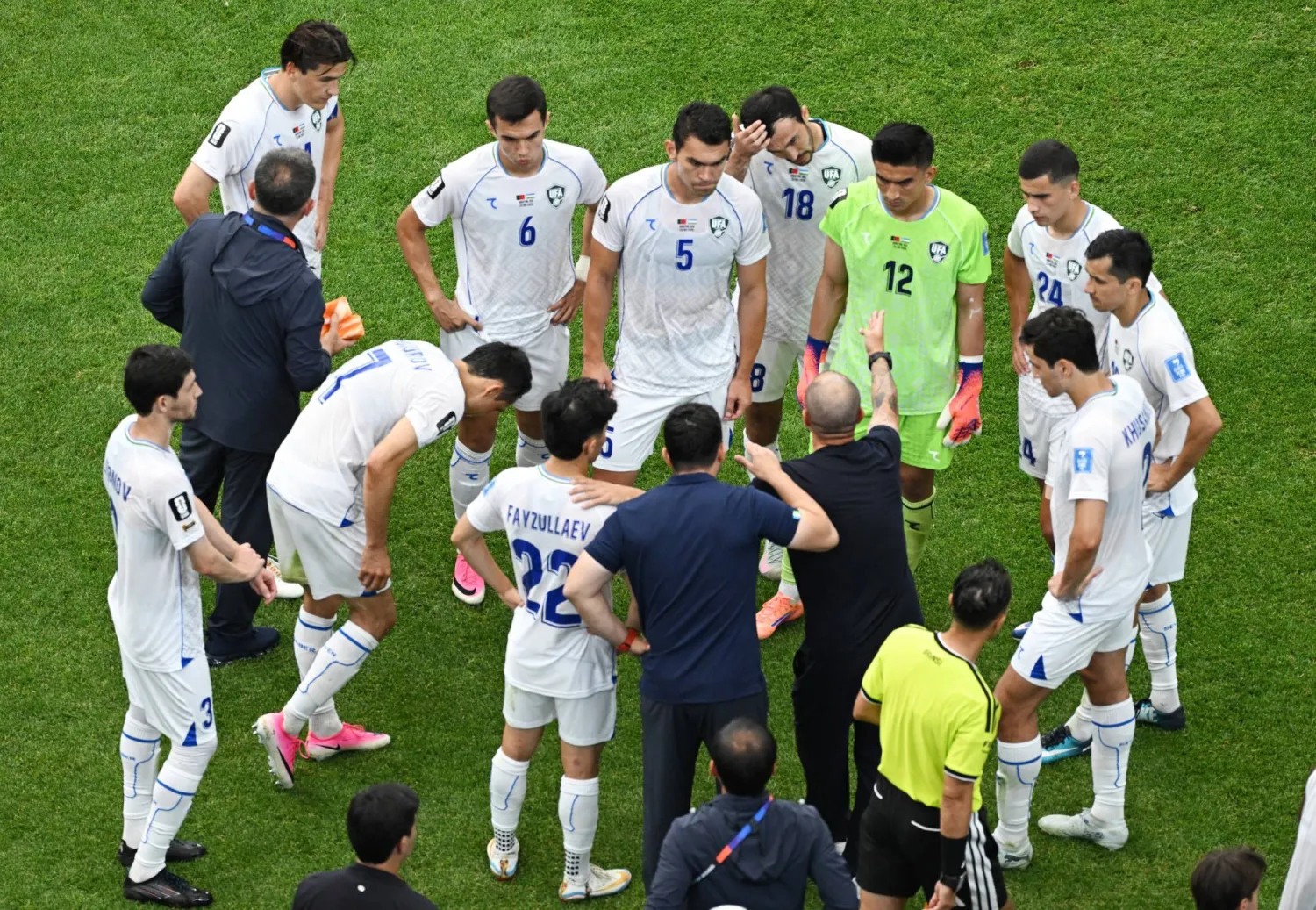 فترات الراحة لشرب الماء سمة مميزة لمونديال أميركا (رويترز)