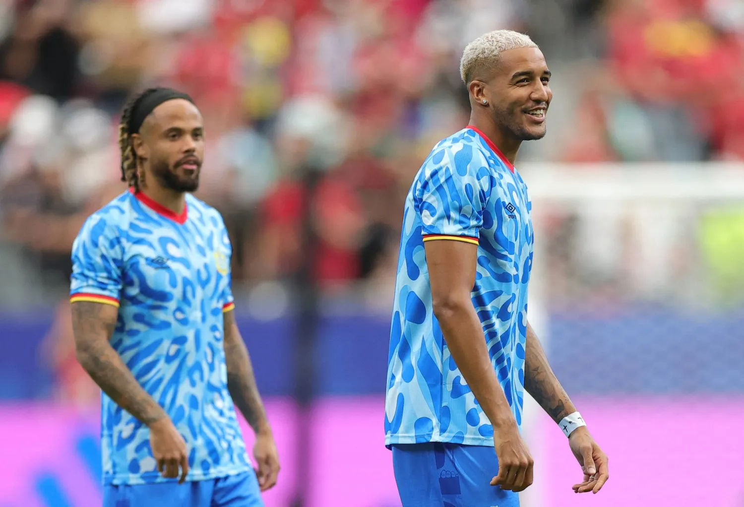 لاعب الوسط الكونغولي تشارلز بيكل (أ.ف.ب)