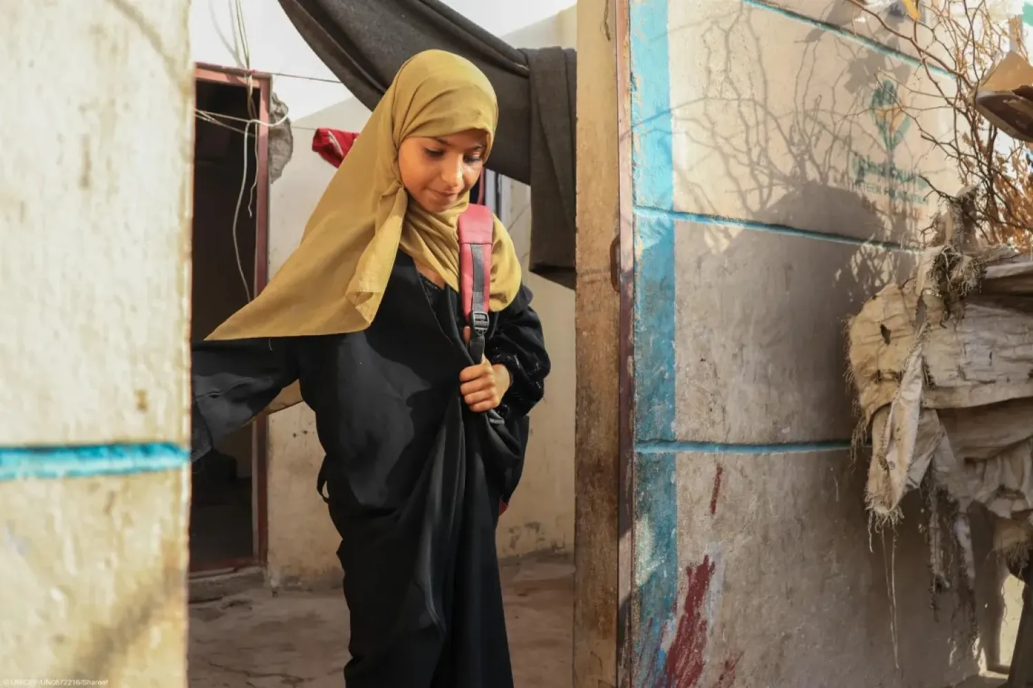 طفلة يمنية أسهمت «يونيسف» في عودتها إلى المدرسة (الأمم المتحدة)