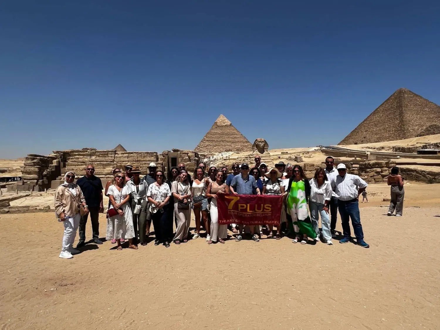 السياحة الثقافية بالأماكن الأثرية من مقومات جذب السائحين لمصر (وزارة السياحة والآثار)