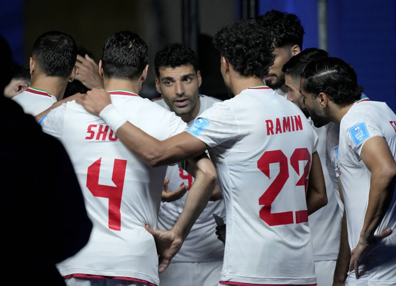 منتخب إيران ترك رسالة شكر عقب مواجهة مصر (إ.ب.أ)