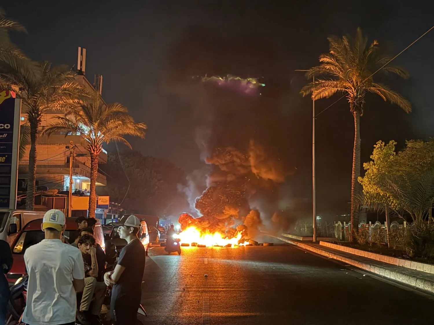 One Killed in Israeli Airstrikes as Hezbollah Rejects Landmark Peace Accord