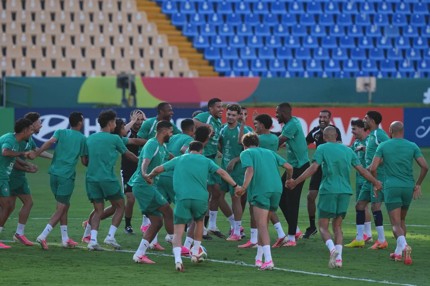 قمة ساخنة بين المغرب وهولندا واختبار صعب للبرازيل أمام اليابان