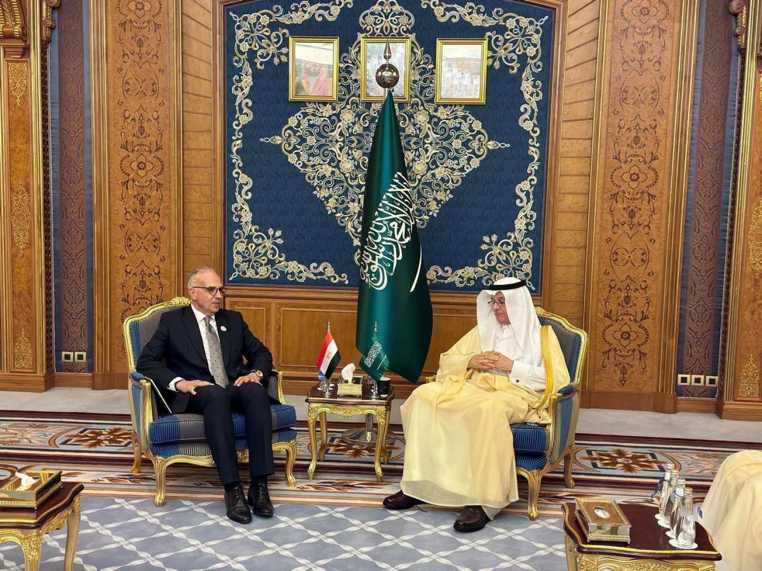 وزير البيئة والمياه والزراعة السعودي عبد الرحمن الفضلي يلتقي وزير الموارد المائية والري المصري هاني سويلم في جدة (وزارة الري المصرية)
