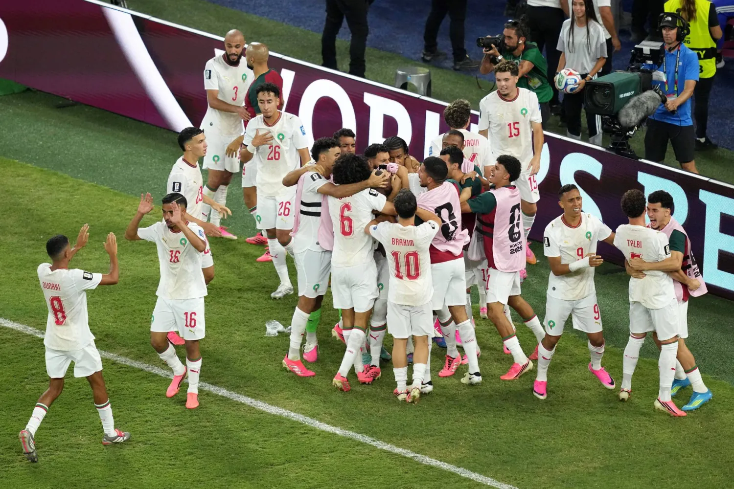 فرحة مغربية كبرى بهدف التعادل الذي جاء في وقت قاتل (أ.ب) 