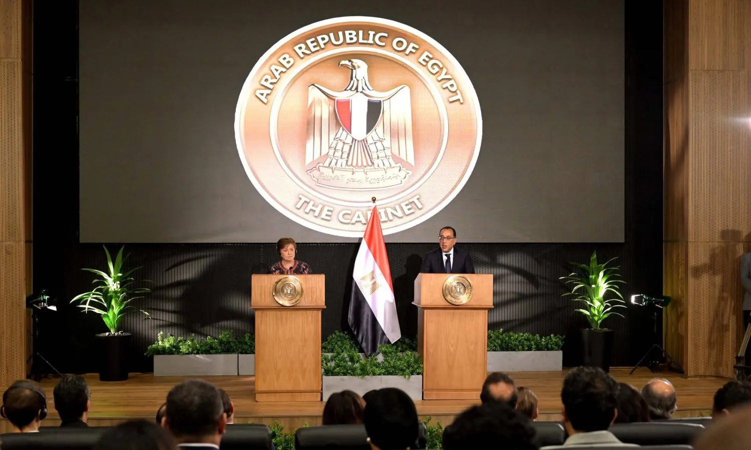 رئيس الوزراء المصري خلال مؤتمر صحافى مع مدير صندوق النقد بمقر الحكومة بالعاصمة الجديدة في نوفمبر 2024 (صفحة مجلس الوزراء على «فيسبوك»)