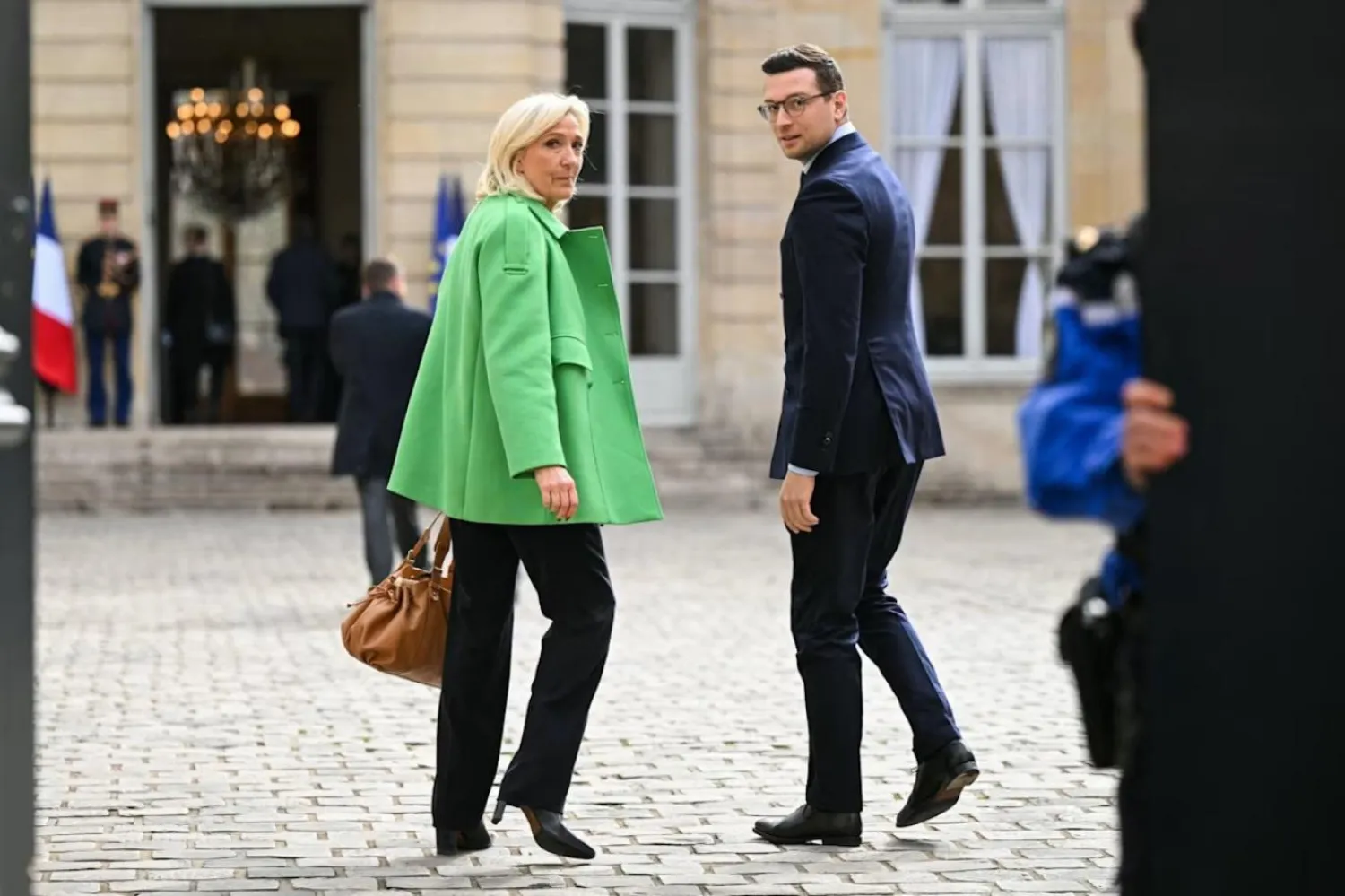 Fransa'daki bazı anketlere göre Bardella, Le Pen'i geride bırakıyor (AFP)