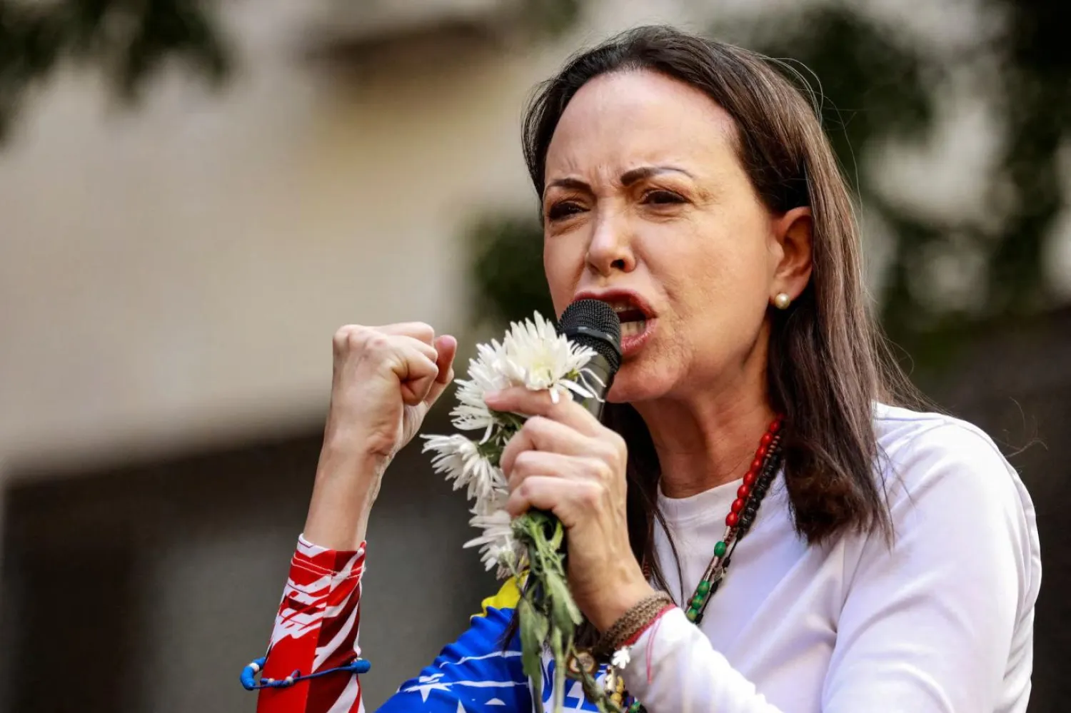 Machado depremde arama kurtarma çalışmalarına destek vermek için Venezuela'ya dönmek istediğini söylemişti (Reuters)