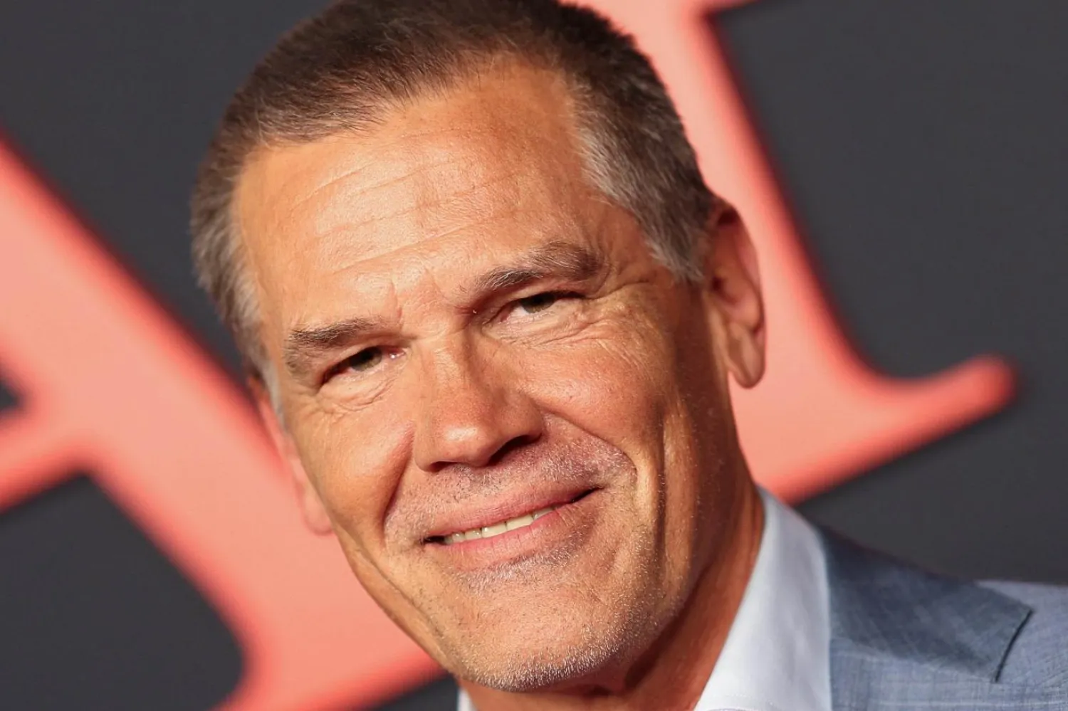Josh Brolin, menajerine "oradan defolup gitmek istediğini" söylediğini açıkladı (AFP)
