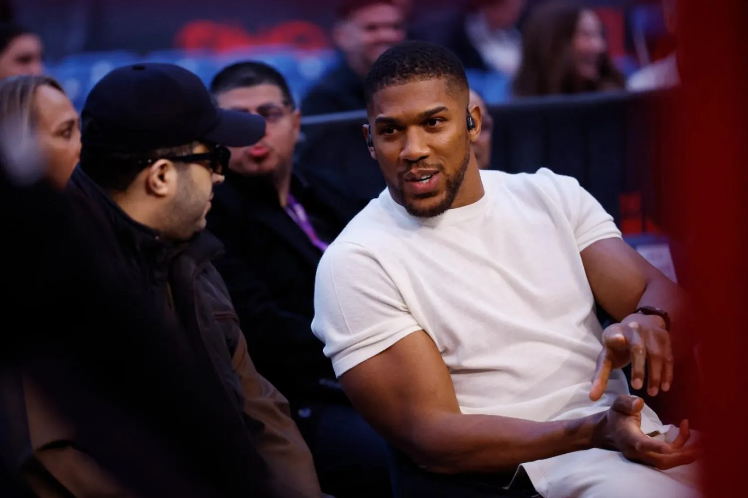 Turki Alalshikh ve Anthony Joshua (Reuters)