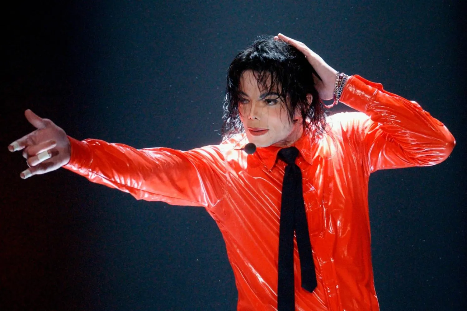 Michael Jackson'ın 2005'teki cinsel istismar davasını konu alan belgesel dizisi haziranda Netflix'te yayımlandı (AP)
