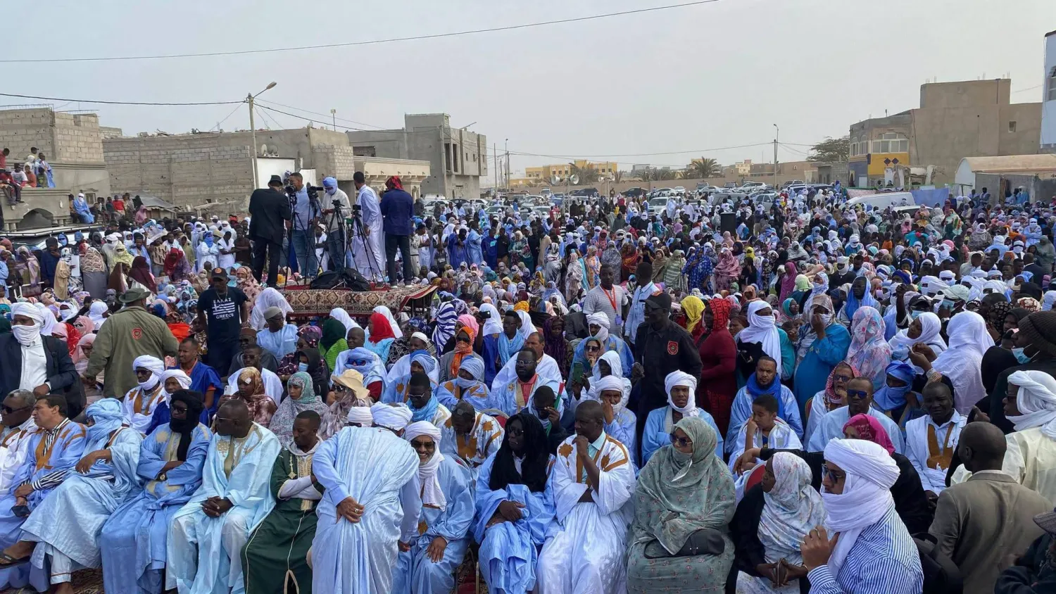 مظاهرة للمعارضة الموريتانية في مدينة نواذيبو بشمال غرب البلاد مساء الأحد (إعلام محلي)