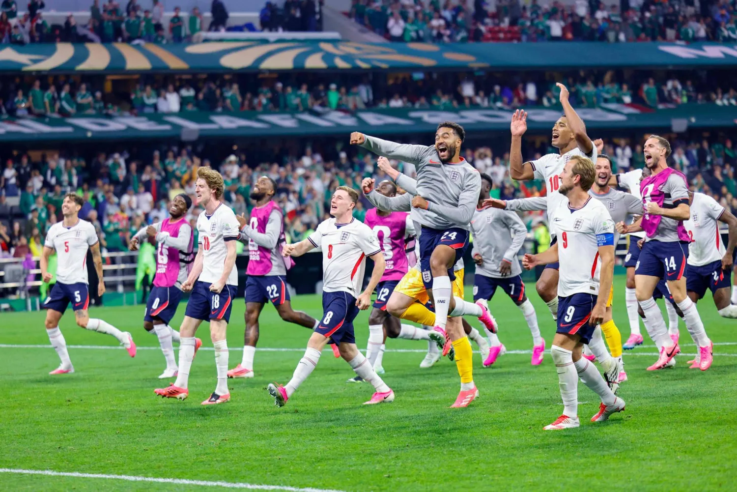  (From L) England's forward #18 Anthony Gordon, midfielder #08 Elliot Anderson, defender #24 Reece James, midfielder #10 Jude Bellingham and forward #09 Harry Kane celebrate after winning the 2026 World Cup round of 16 football match between Mexico and England at the Mexico City Stadium in Mexico City on July 5, 2026. (AFP) 