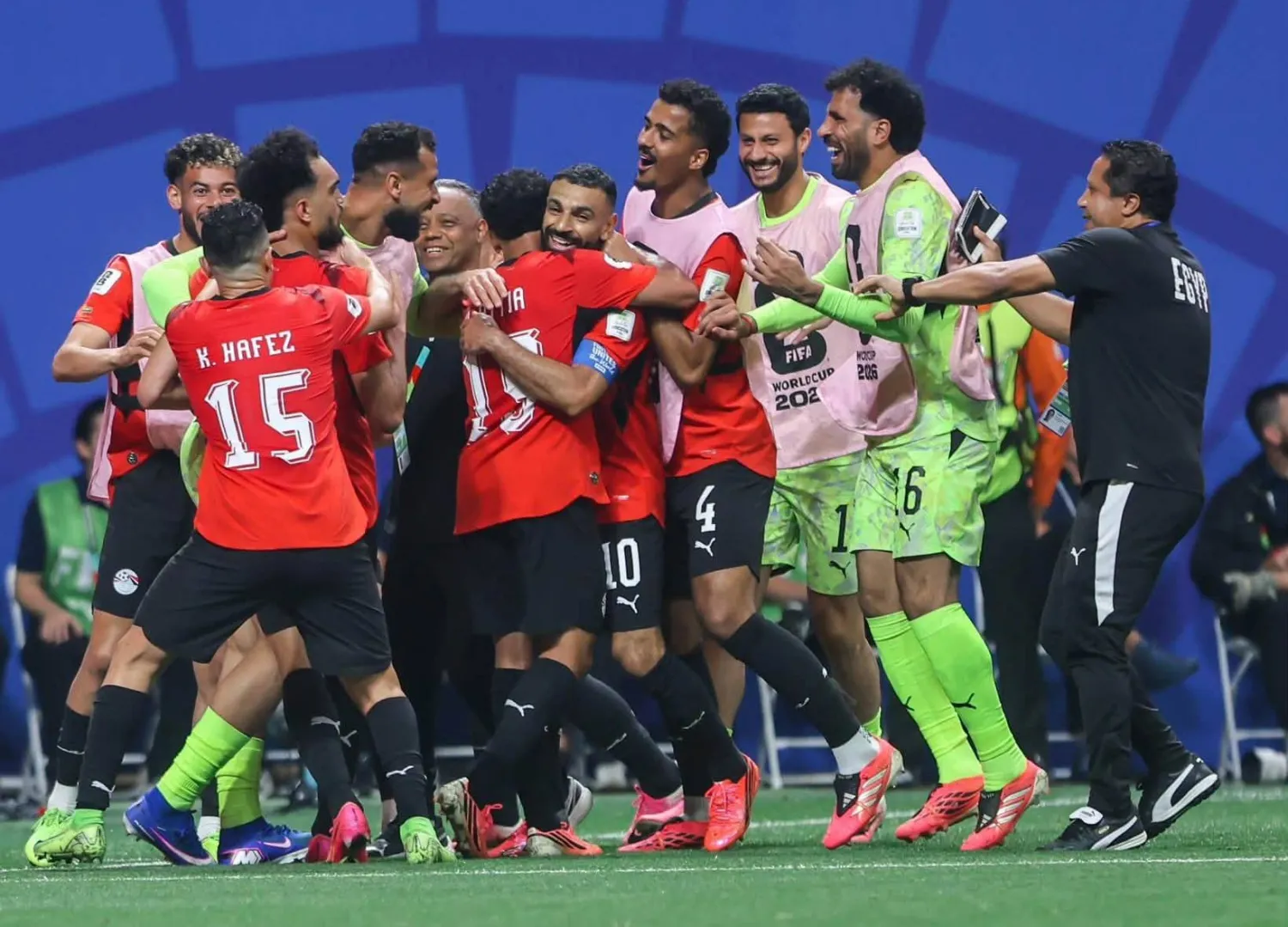 خروج «الفراعنة» من مونديال كأس العالم لم يمنع الجماهير من الاحتفاء بالأداء المشرف (الاتحاد المصري لكرة القدم)