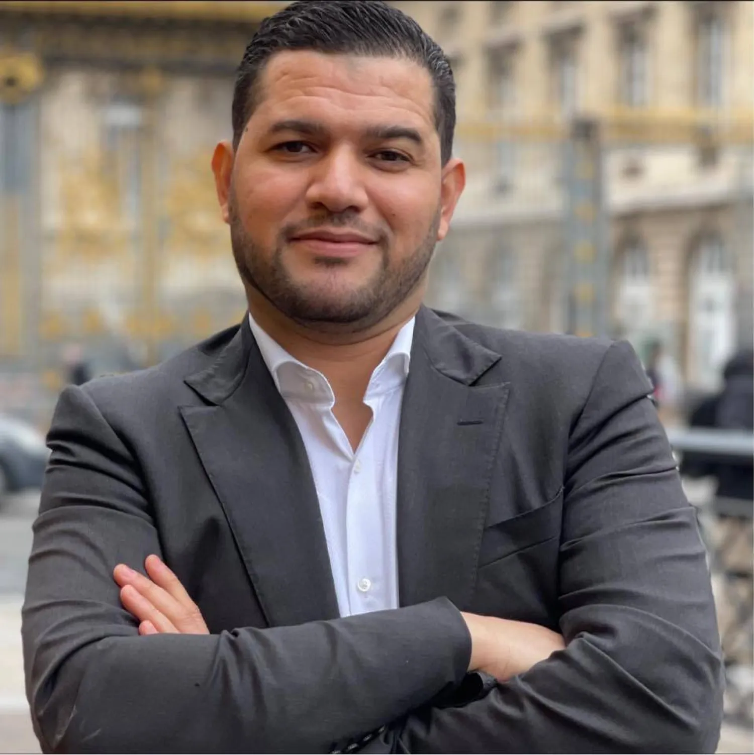 أمير بوخرص يعد من أشهر المعارضين الجزائريين المقيمين في فرنسا (حسابه بالإعلام الاجتماعي) 