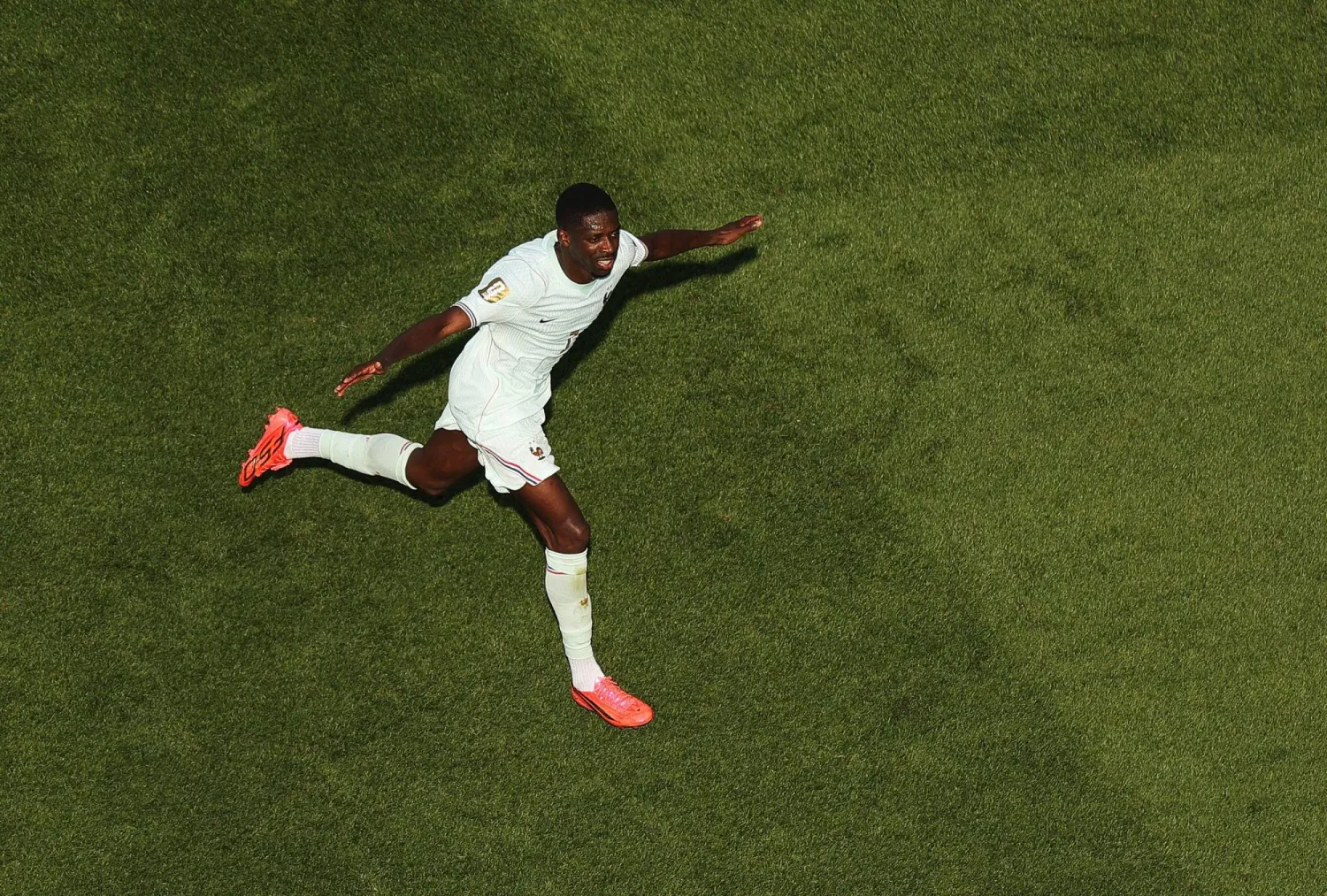 عثمان ديمبيلي نجم منتخب فرنسا (أ.ف.ب)