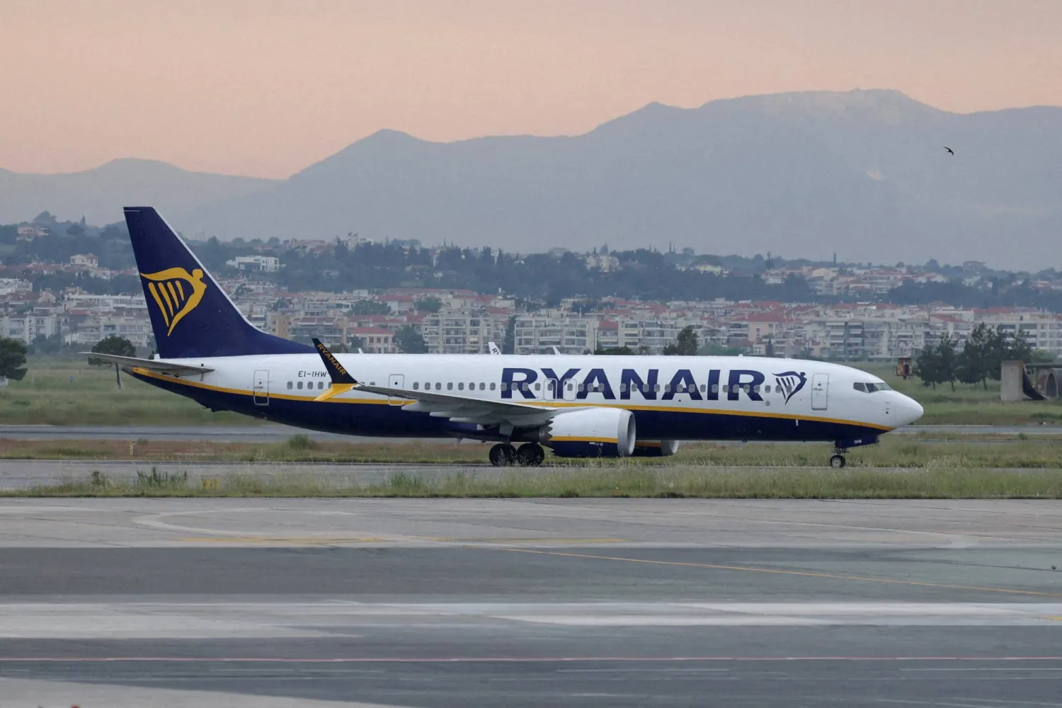 FILE PHOTO: A Ryanair plane on the tarmac of Makedonia airport in Thessaloniki, Greece, May 7, 2026. REUTERS/Alexandros Avramidis/File Photo