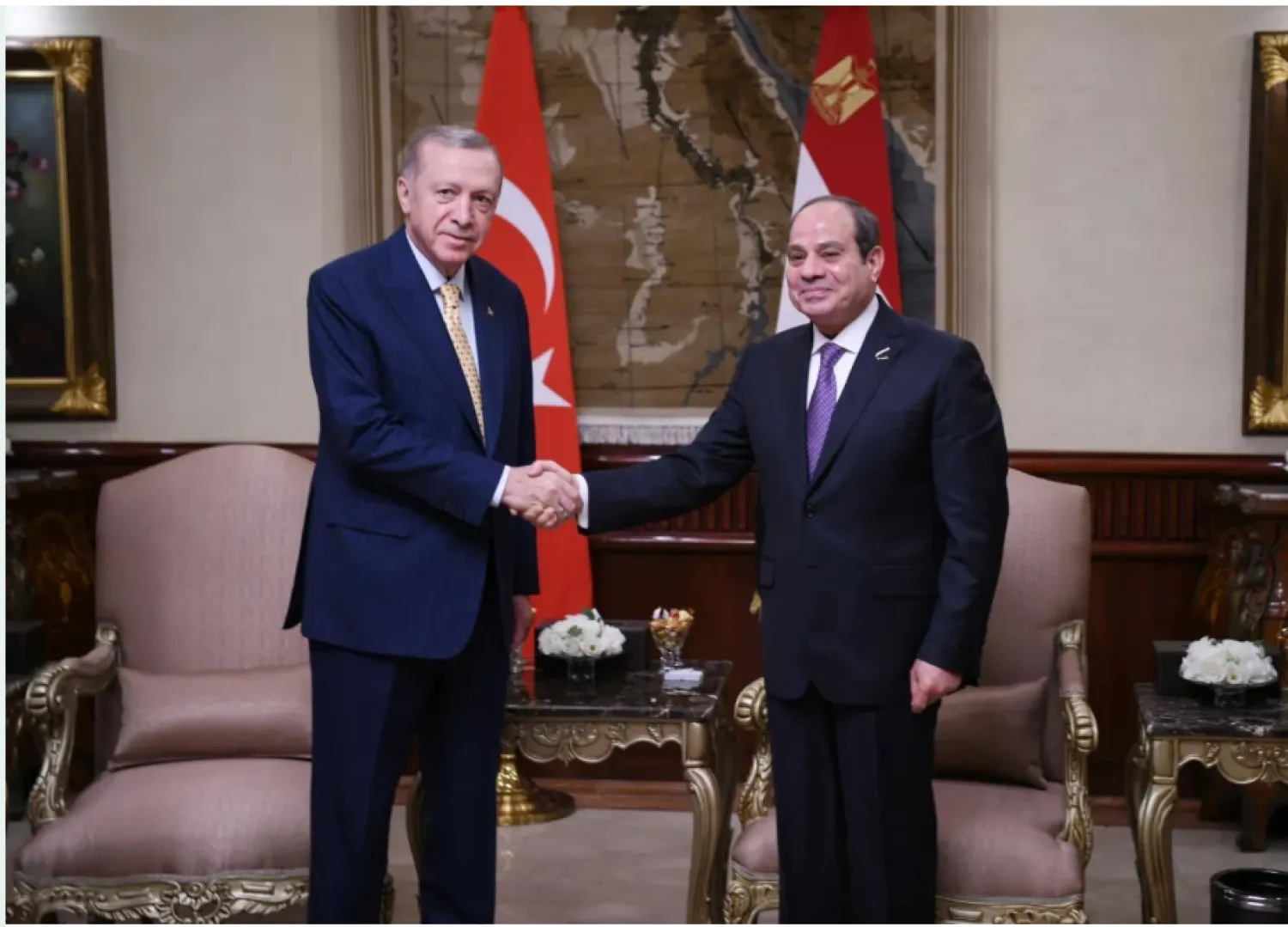 الرئيس عبد الفتاح السيسي يلتقي نظيره التركي إردوغان بالقاهرة في فبراير الماضي (الرئاسة المصرية)