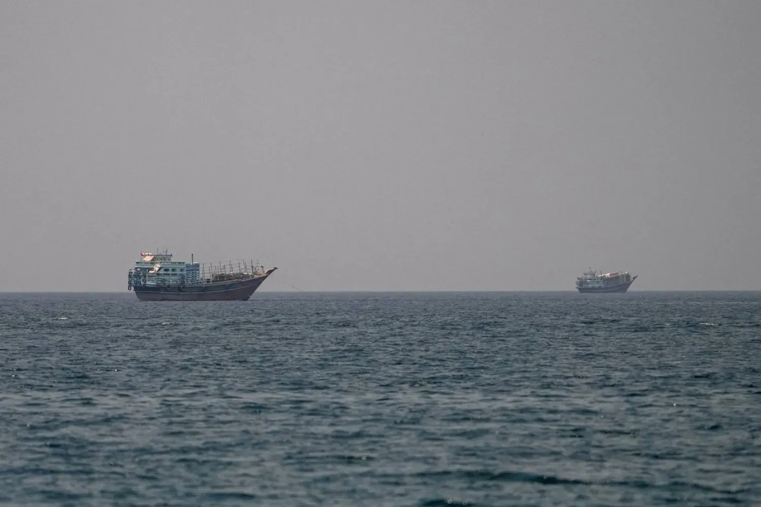 Umman’ın Masandam kıyısından görülen Hürmüz Boğazı (Reuters)