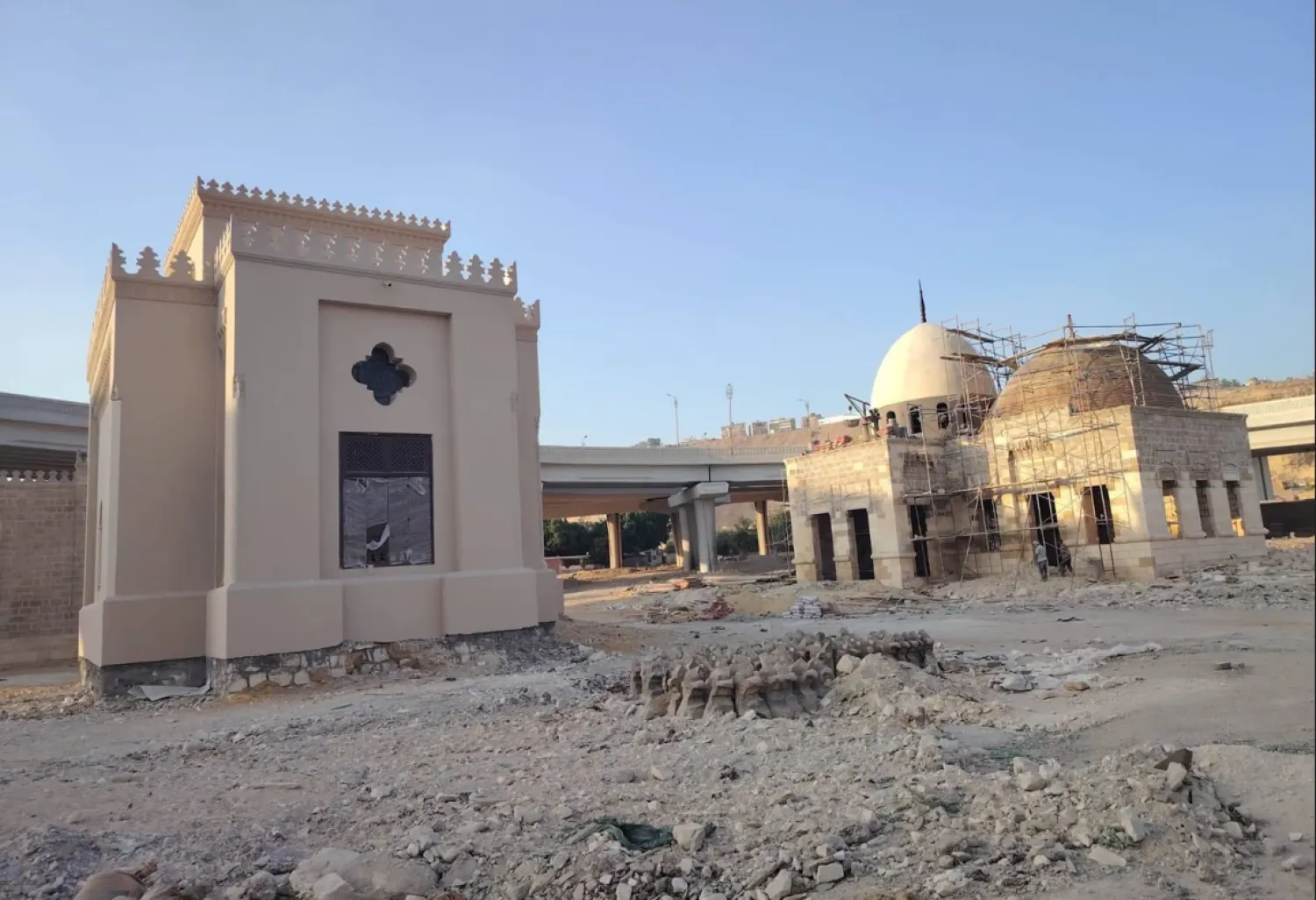 إعادة إنشاء مقابر لها طابع تراثي بمصر (الباحث إبراهيم طايع)