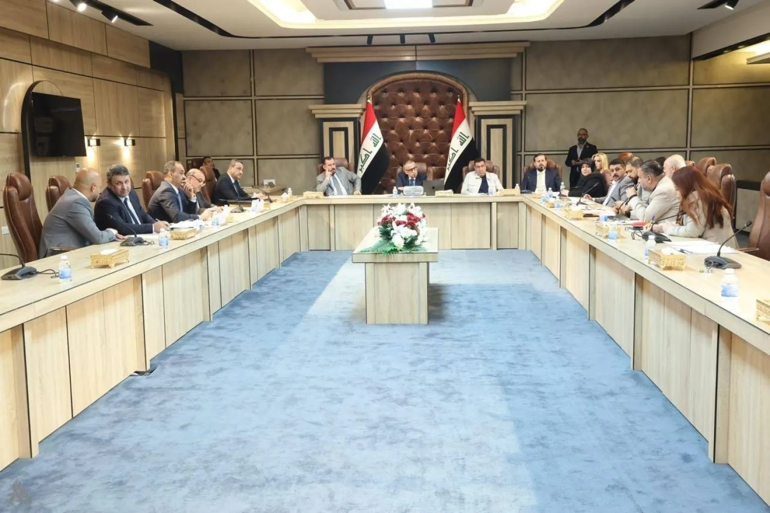 اللجنة المالية النيابية مجتمعة مع ديوان الرقابة المالية الاتحادي لبحث جهود مكافحة الفساد الإداري والمالي الأحد (واع)