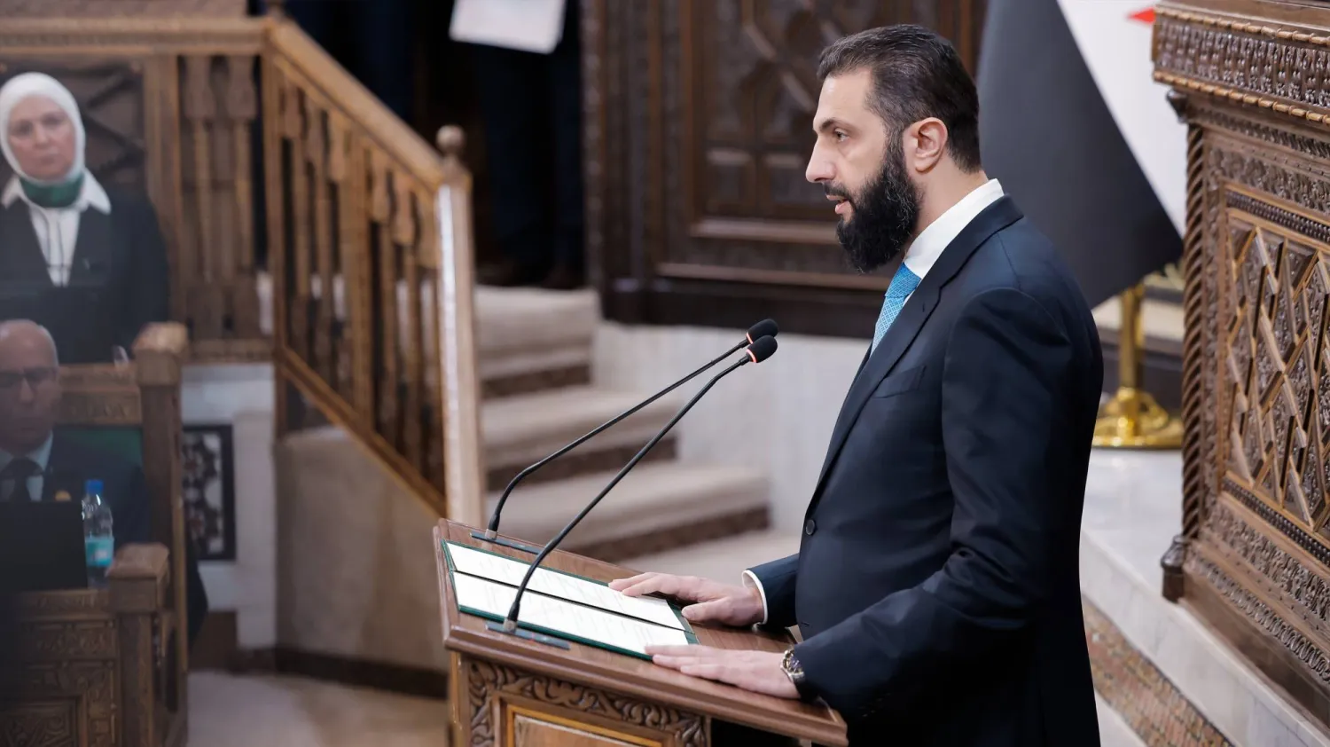 الرئيس السوري أحمد الشرع يلقي كلمته في افتتاح مجلس الشعب السوري بعد سقوط نظام الأسد (حساب الرئاسة)