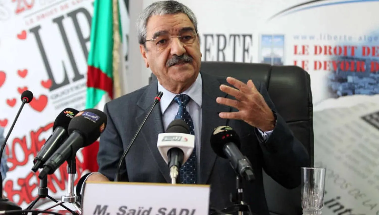 مؤسس التيار العلماني في الجزائر سعيد سعدي (أرشيفية)