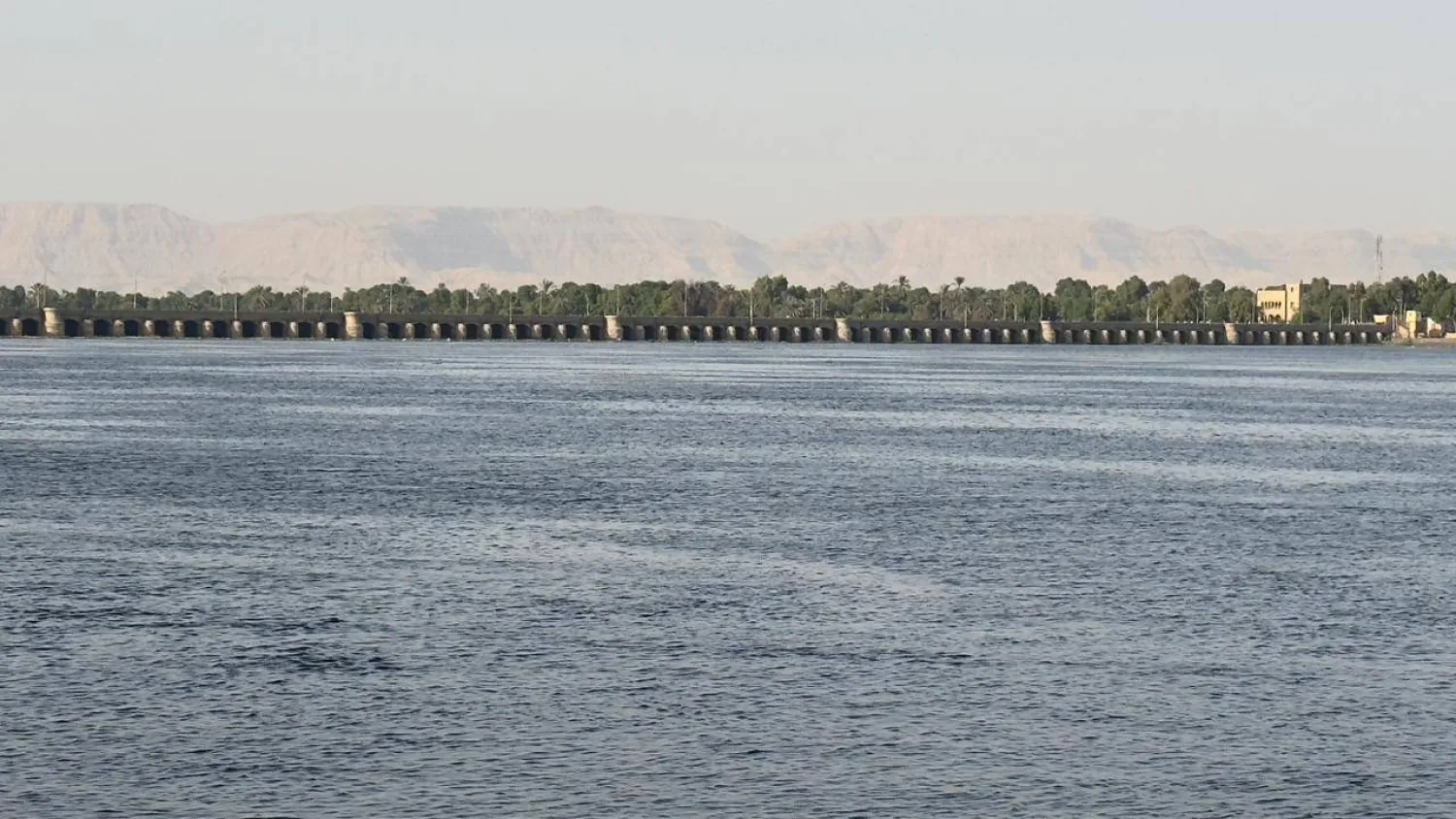 تشارك مصر في مؤتمر دولي جديد بتصوراتها بشأن المياه والتحديات التي تواجهها   (الشرق الأوسط)