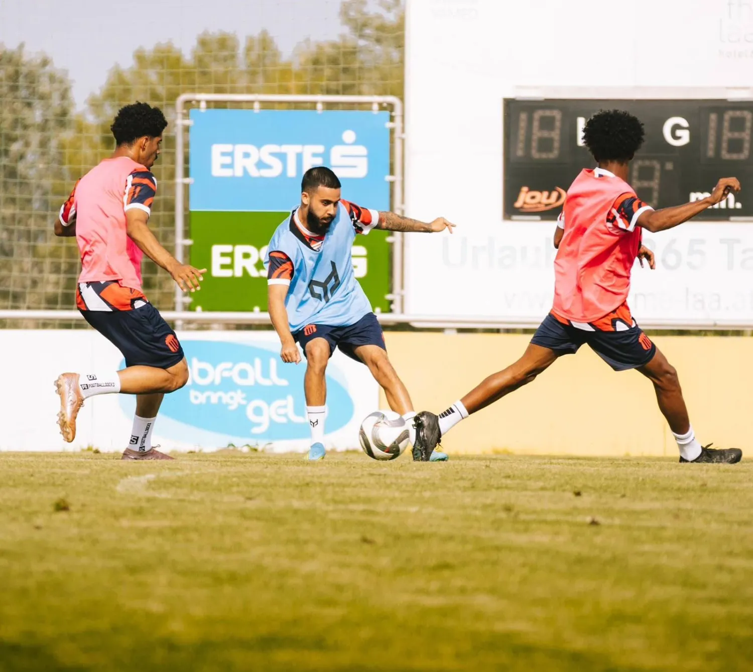 نادي الرياض في معسكره التدريبي بالنمسا (نادي الرياض)