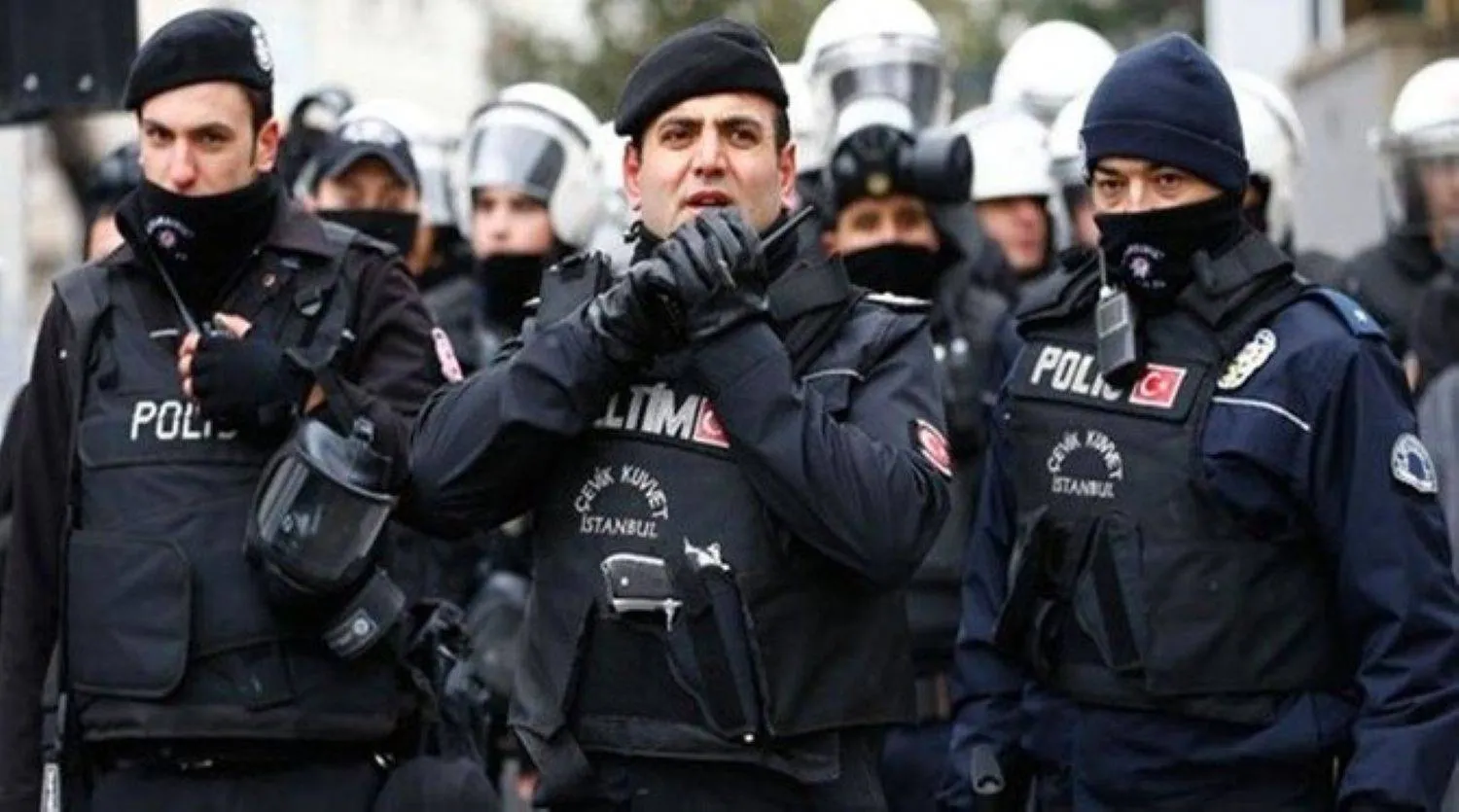 Turkish police officers (file photo/Reuters)

