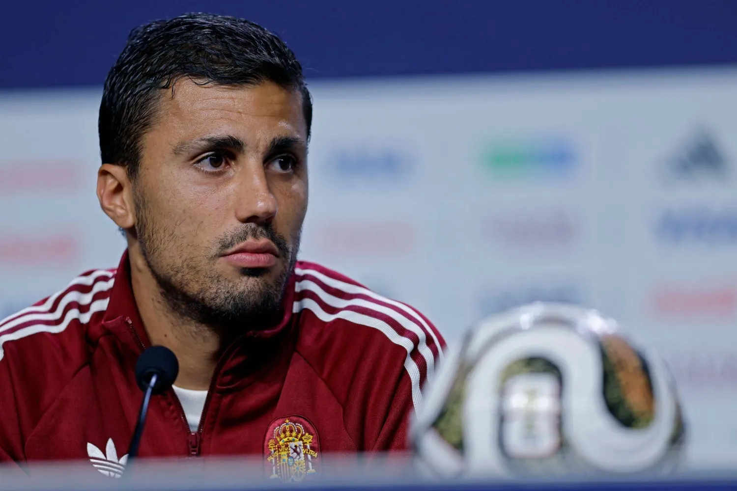 رودري قائد منتخب إسبانيا (د.ب.أ)