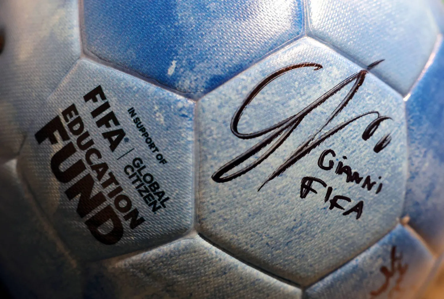 FIFA World Cup 2026 - World Cup Auction - New York City, New York, US - July 13, 2026  A World Cup Earth Ball signed by FIFA president Gianni Infantino on display at Christie's Auction House REUTERS/John Sibley