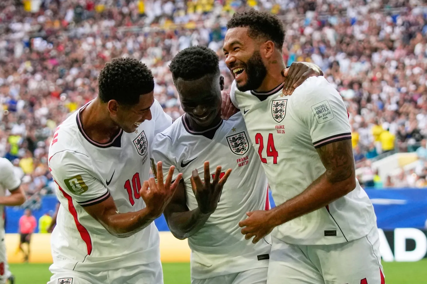  بوكايو ساكا نجم منتخب إنجلترا (أ.ب) 