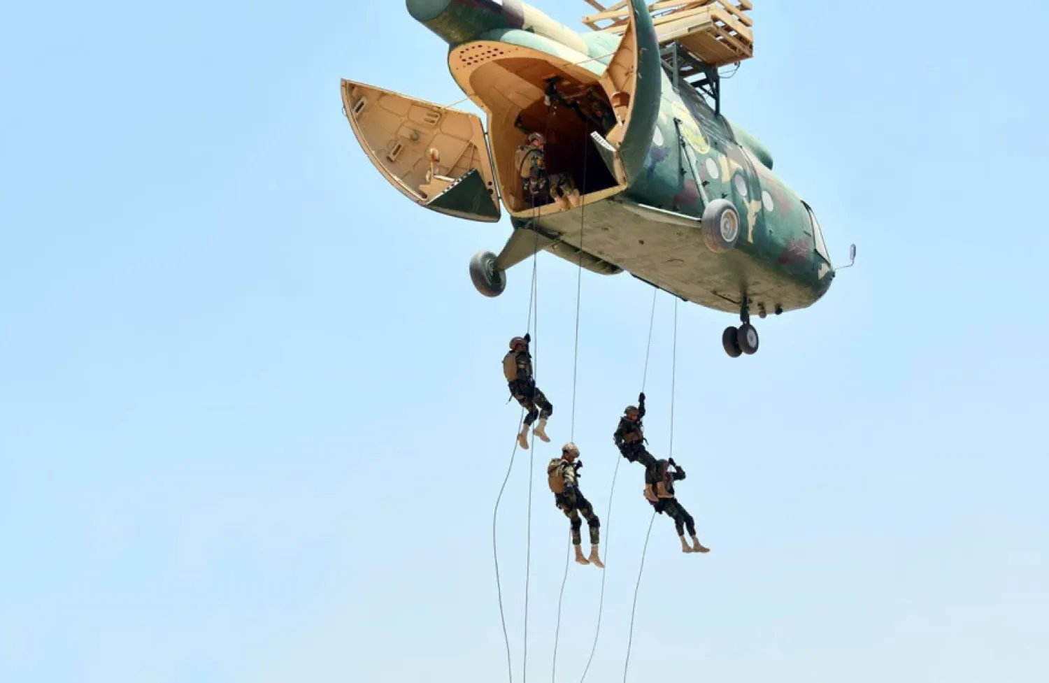 The training featured conventional and unconventional live-fire drills, vertical assault exercises using an aircraft simulator and training on handling improvised explosive devices. (Egyptian military spokesman on Facebook)