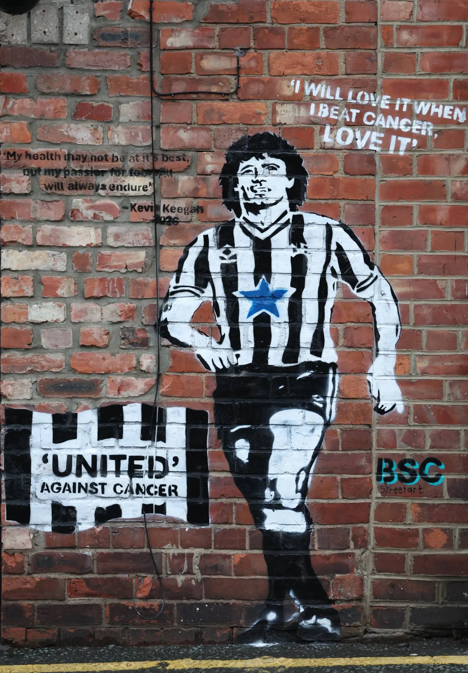Soccer Football - Premier League - Newcastle United v Brentford - St James' Park, Newcastle, Britain - February 7, 2026  A mural of former Newcastle United player and manager Kevin Keegan is seen outside the stadium before the match REUTERS/Scott Heppell 