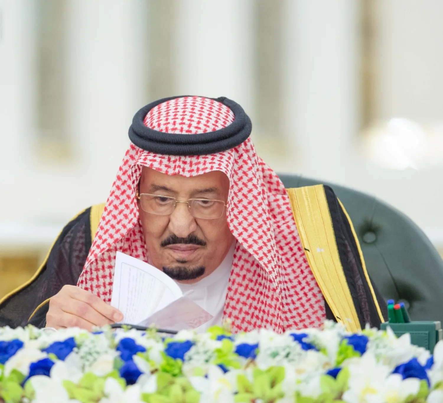 خادم الحرمين الشريفين يرأس جلسة مجلس الوزراء في جدة (واس)