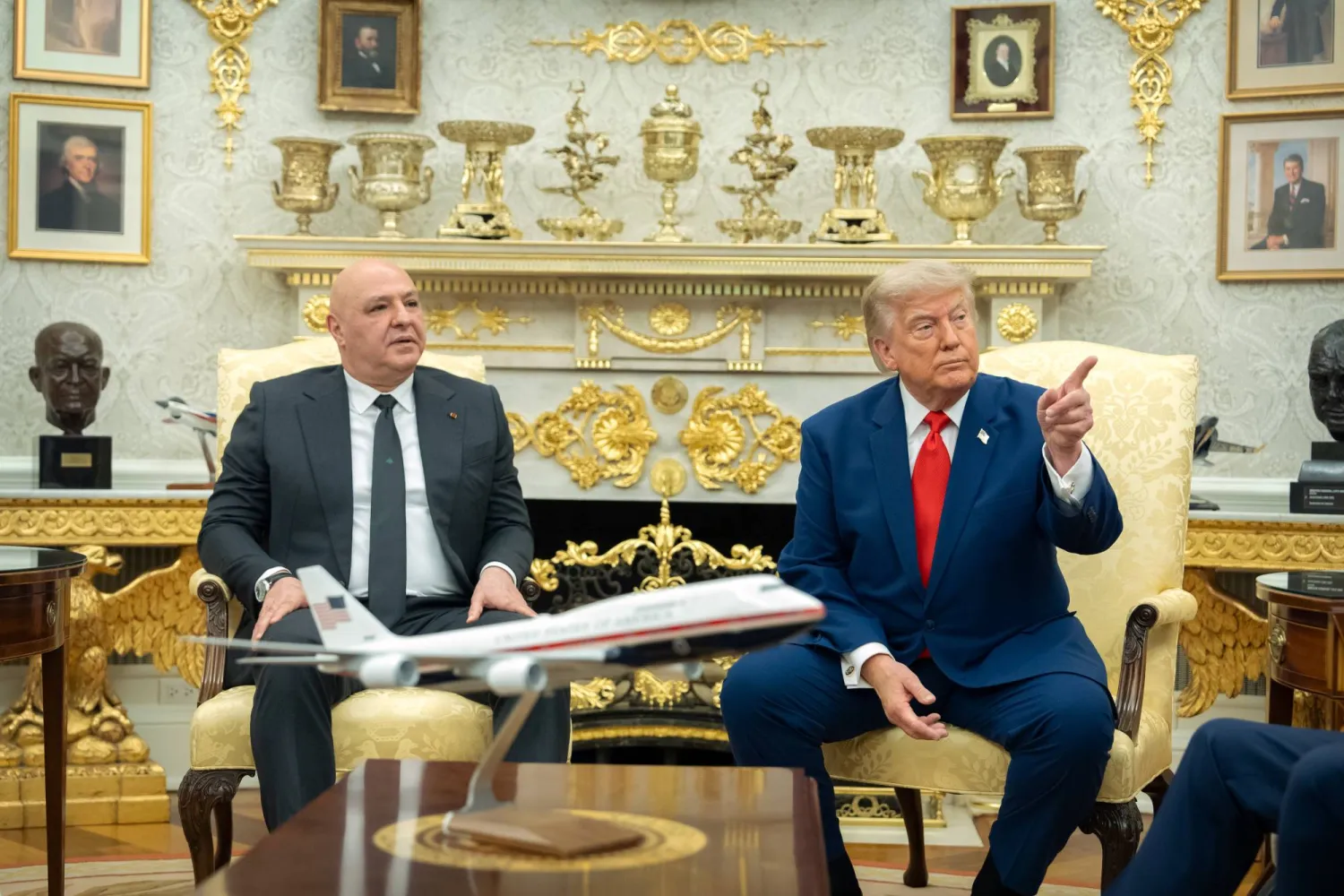 الرئيسان دونالد ترمب وجوزيف عون في البيت الأبيض (أ.ب)