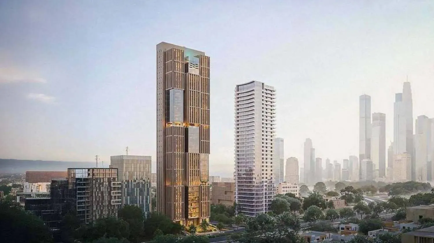 The 33-story development combines Salmani architecture with contemporary design and offers apartments and penthouses in a prime location near major Riyadh landmarks. (Sakani)