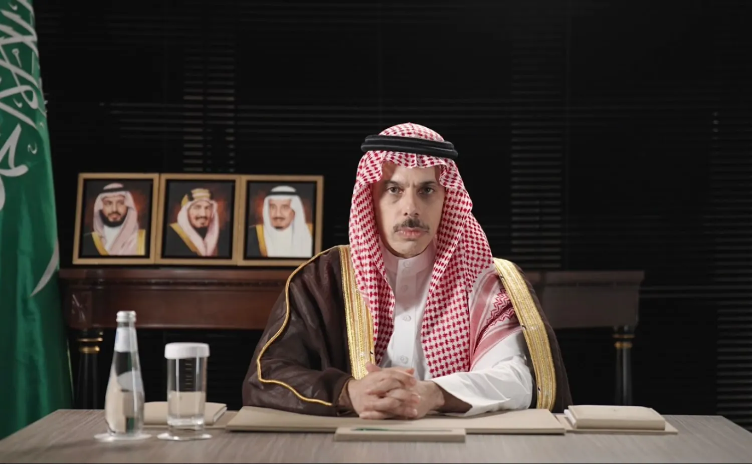 وزير الخارجية السعودي خلال مشاركته عبر الاتصال المرئي في الدورة السادسة عشرة لملتقى الخليج للأبحاث بمدينة كامبريدج البريطانية (واس)