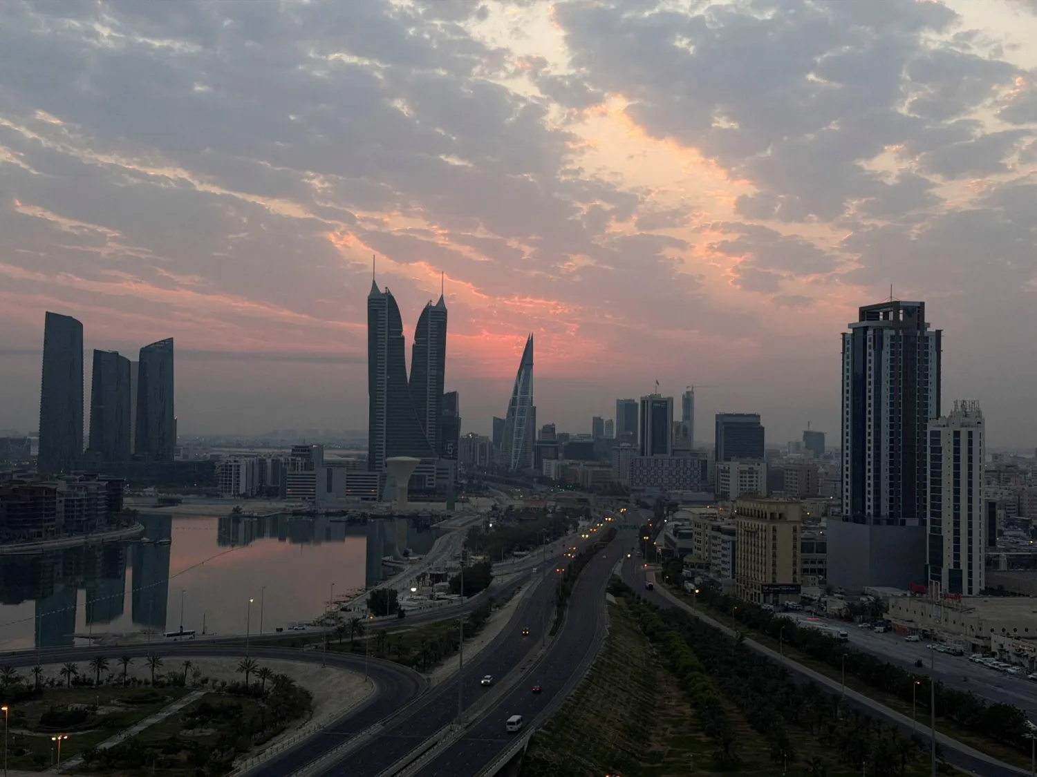 العاصمة البحرينية المنامة (رويترز)