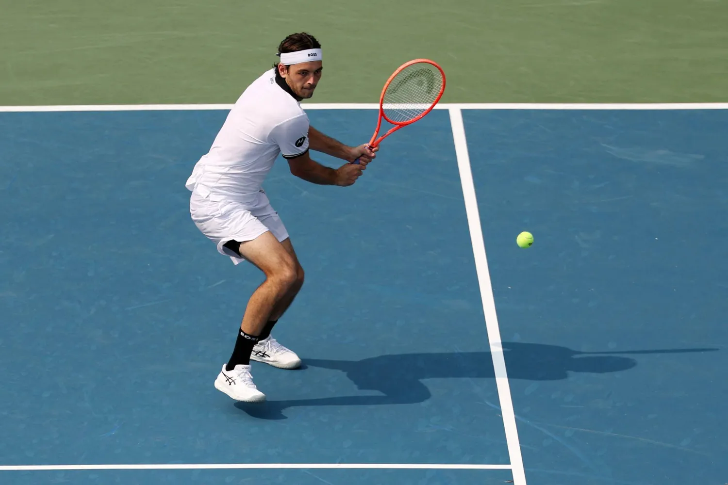 Taylor Fritz of United States returns a shot during a men's singles match against Zizou Bergs of Belgium on day one of the Mubadala Citi DC Open 2026 at William H.G. FitzGerald Tennis Center on July 27, 2026, in Washington, DC. (Getty Images/AFP) 
