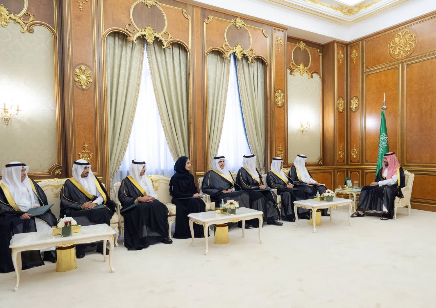 الأمير محمد بن سلمان مستقبلاً السفراء المعينين حديثاً لدى عدد من الدول (واس)