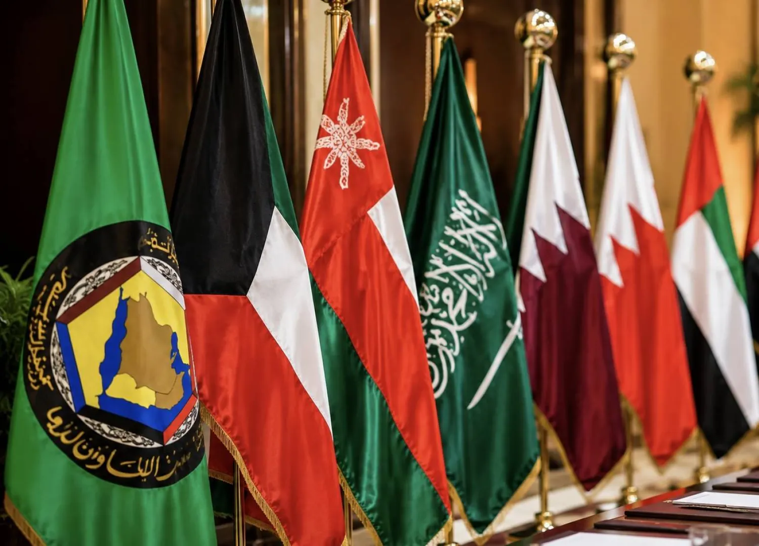 اقتصادات الخليج تمتص أثر الفائدة الأميركية المرتفعة بدعم قوة المالية العامة وارتفاع أسعار النفط (الإنترنت)