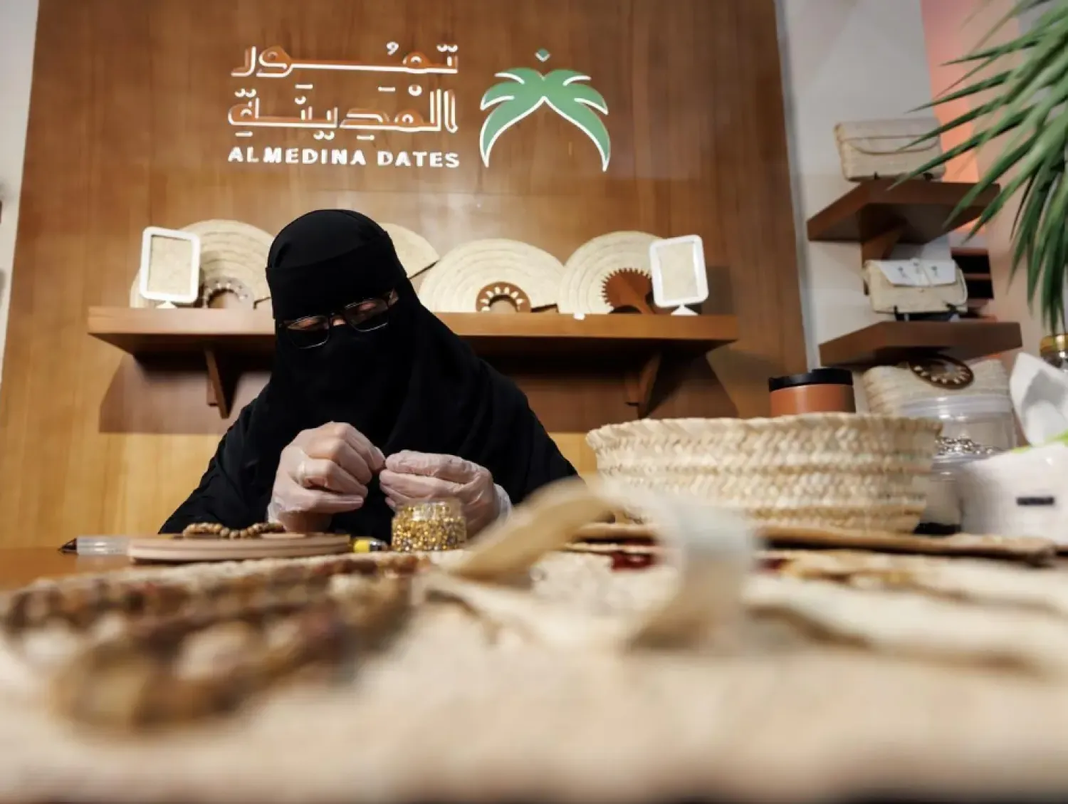 The season's activities include sections for artisans and families working in the cottage industry - SPA