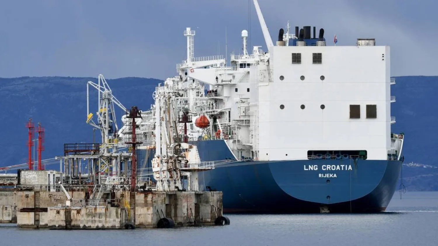 The new floating terminal for liquefied gas boosts Croatia's import capacity. DENIS LOVROVIC / AFP/File

