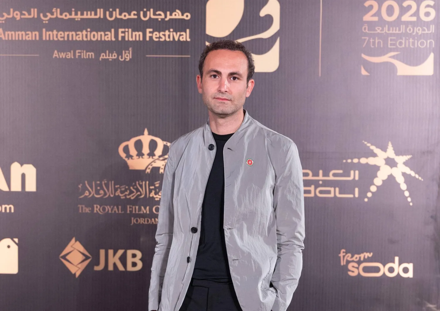 الممثل المصري البريطاني خالد عبد الله في افتتاح مهرجان عمّان السينمائي (إدارة المهرجان)